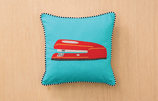 stapler_pillow