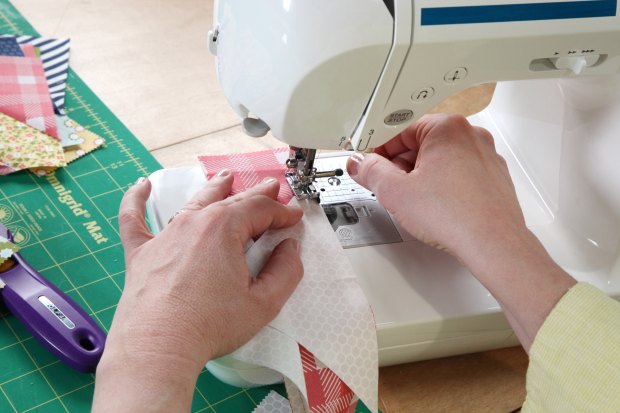 10652_Set_Stills_04_10652