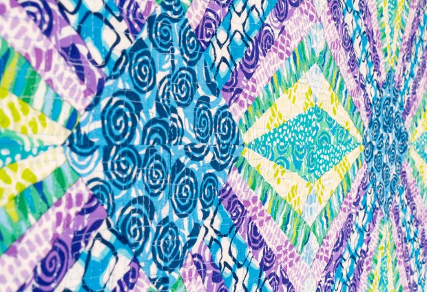 Quilting detail on PIeced Primrose cool